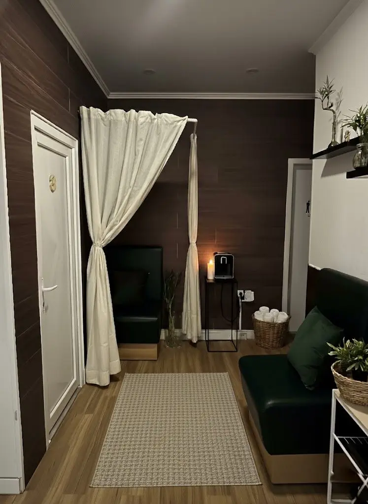 Espaço exclusivo para massagens eróticas no Estoril
